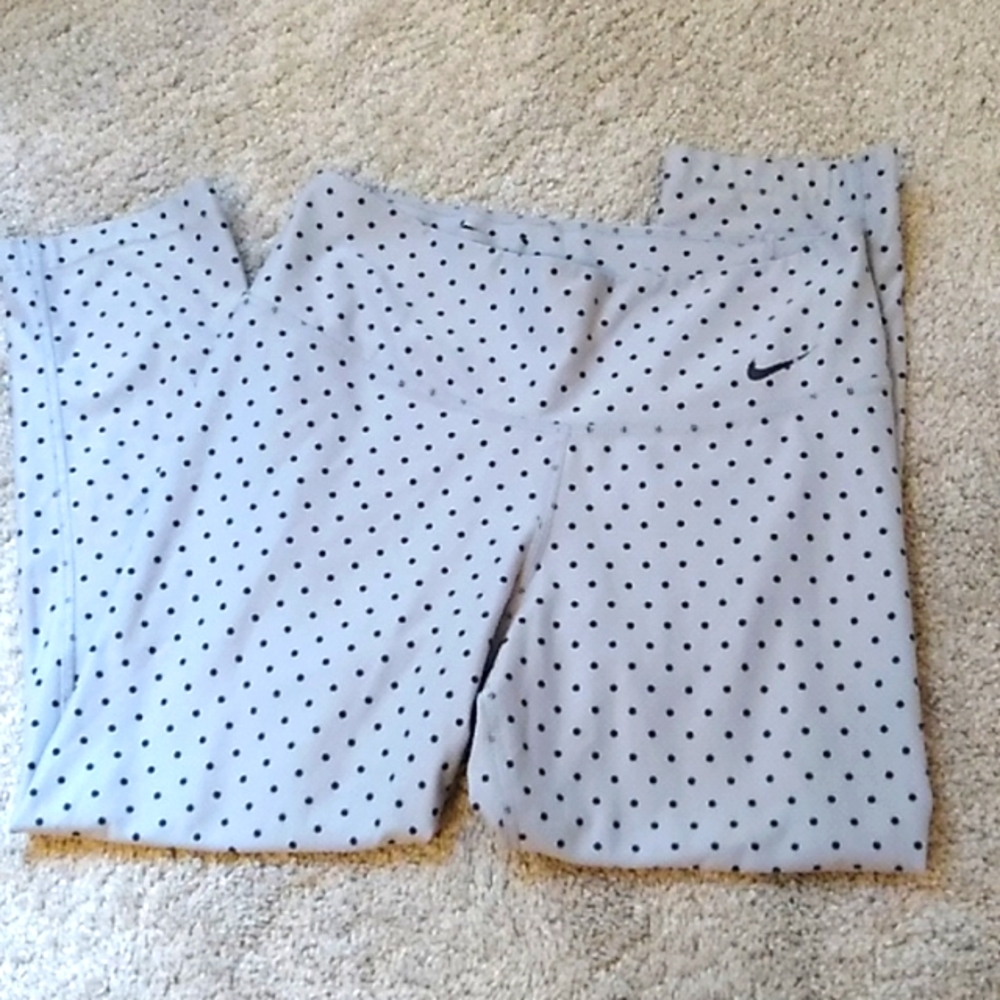 Nike Dri-Fit Gray Polka Dotted Capri Leggings size women's XS